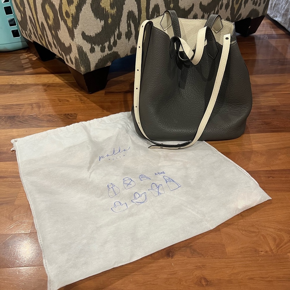 Paola A-bag